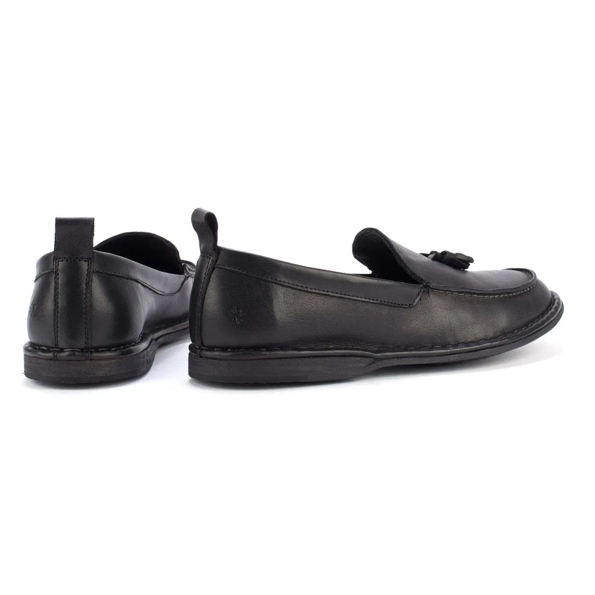 HAND 08 – Loafers